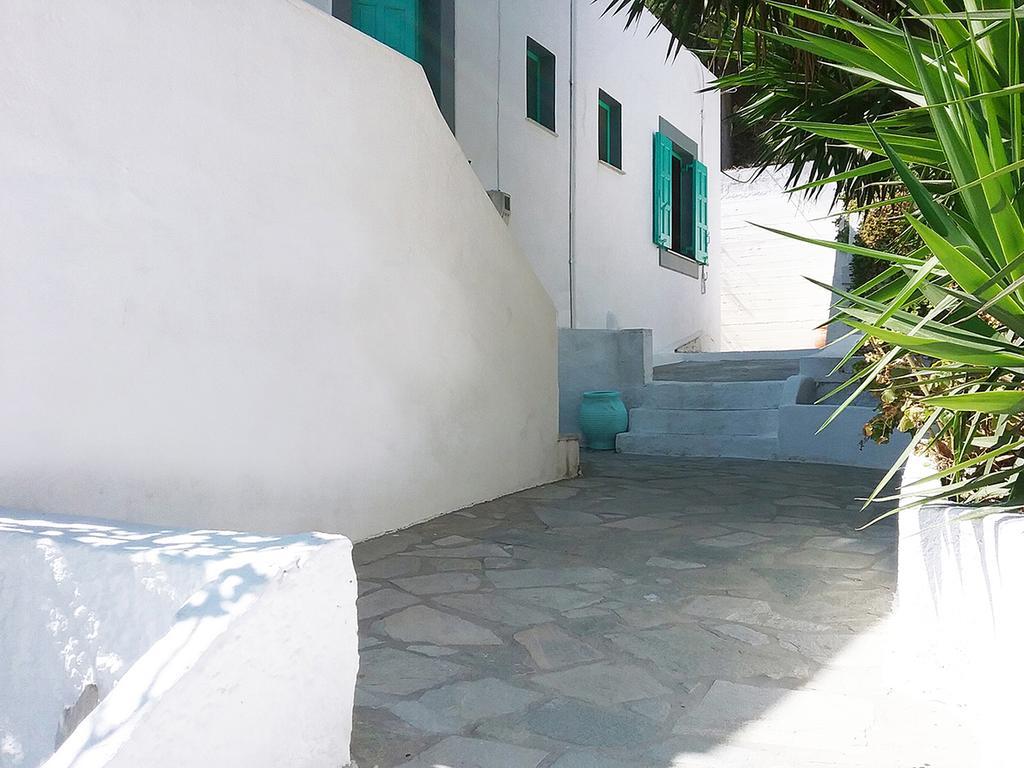 Vangelis Studios Panteli Buitenkant foto